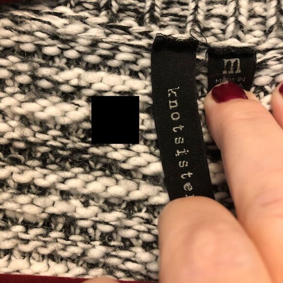 Knot Sisters Oversized Chunky Sweater - Picture 4 of 4